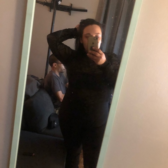 Meet your Posher, Aleea 💗✨🔥 - Picture 5 of 6